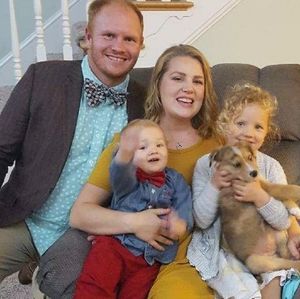 I'm Kandice, wife, mom, veteran, farmer, & posher